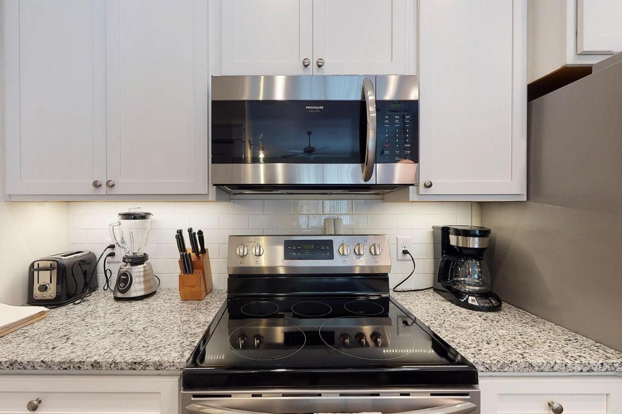 400 Ocean Suites By Lighthouse Vacations St. Simons Island Room photo